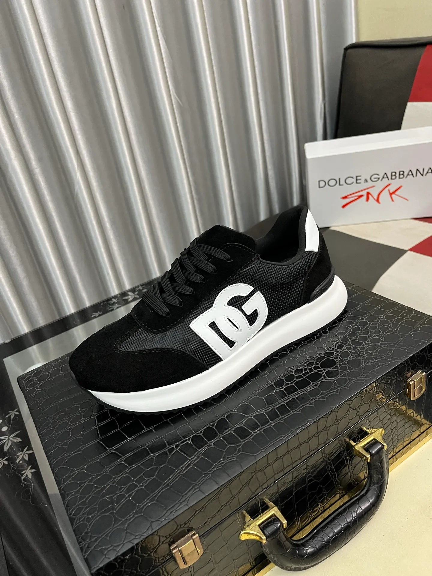 Men's shoes💰480⌚️⌚️【DG】Latest official website high-top casual, men's shoes original quality imported cowhide➕Yangli [Proud] In terms of materials and workmanship, it beats all versions on the market💕Highest quality shipments. Real photos, imported fabrics highlight the unique charm of the brand😘The shoelaces are also original custom-made👻Classic lace-up shoes, very comfortable on the feet, size 35-46